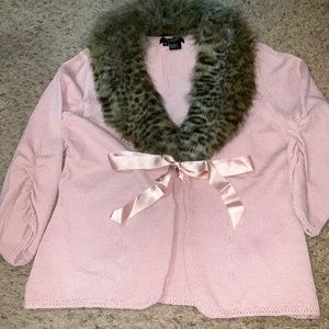 Karen Kane Lifestyle XL Rose Color Cardigan With Detachable Faux Fur Collar